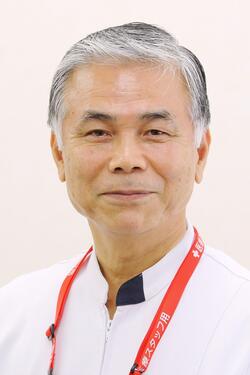 講師