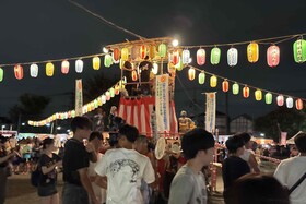 盆踊りの様子