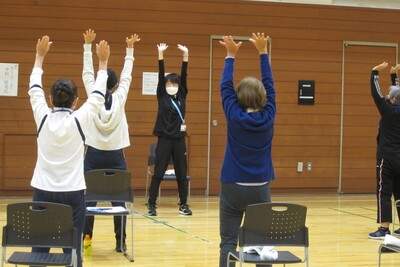 講師が指導している様子