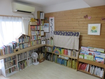 子どもの図書館あいすちゃんの中の様子