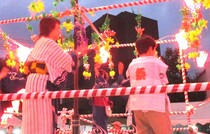 盆踊りの様子