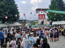子どもたちの歓声が響くビンゴ大会の様子