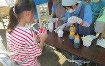 かき氷を作っている様子