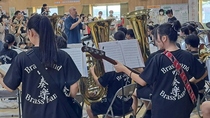 港南中学校吹奏楽部による演奏の様子