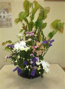 รูปของเดือนเมษายนปีพ.ศ. 2565 การจัดดอกไม้แบบญี่ปุ่น
