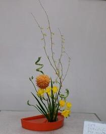 生け花2025年4月の写真