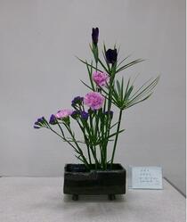 生け花2025年4月の写真