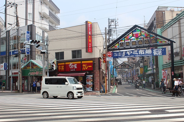 2017年撮影　市電六角橋終点付近２