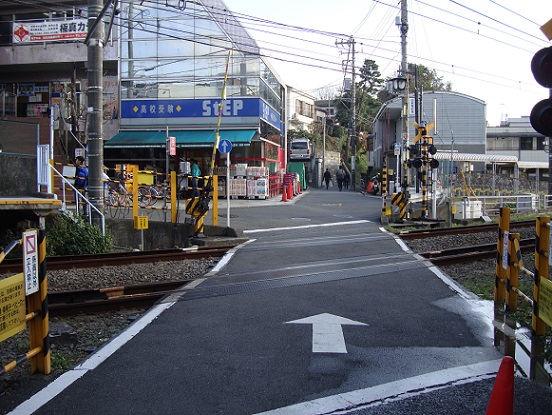 Photographed in 2017 Toukyu Toyoko Line Hakuraku Railroad Crossing 1