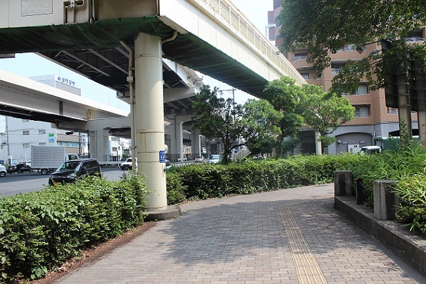 2017年撮影　中央卸売市場入口の交差点７