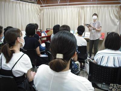 令和5年度学校ボランティア講座読み聞かせ写真