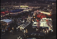 第4回緑区民まつり-会場風景-テントと展示された特殊車両の画像