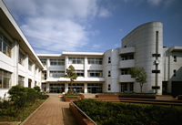 荏田高校の画像