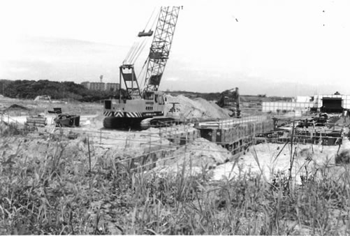 センター南駅前　工事中の画像