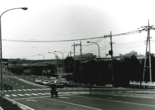 境田バス停からセンター北駅を眺むの画像