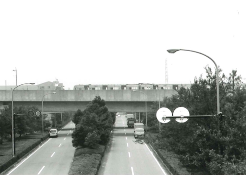 大原歩道橋より市営地下鉄高架