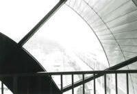 センター北駅構内の画像