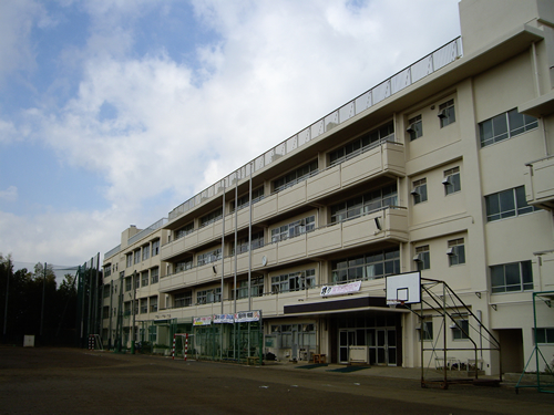 都田中学校校舎の画像