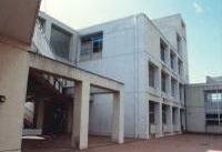 川和中学校校舎の画像