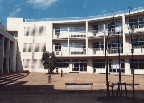 川和中学校校舎