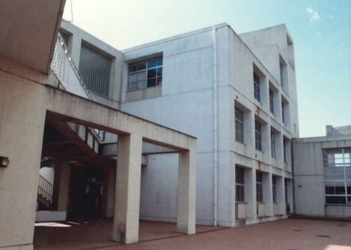 川和中学校校舎