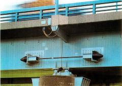 PC鋼棒による桁と桁の連結