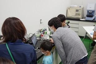 Photographs of microplastic analysis