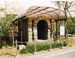 石づくり馬蹄形暗渠の写真