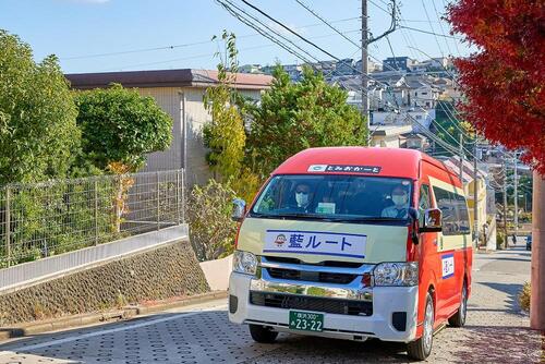 とみおかーと車両