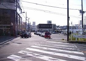 長津田站南口站前廣場照片