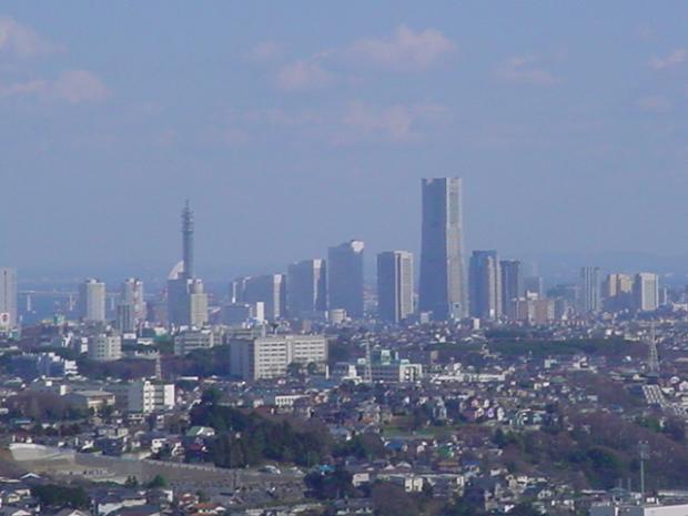 When the weather is fine, you can see Minato Mirai clearly from the top of the chimney.