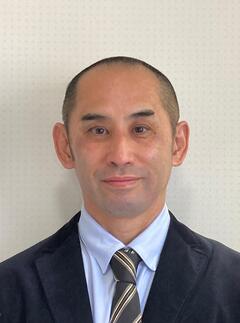諌山憲司講師の写真