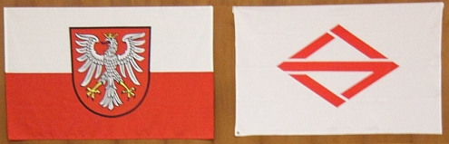 The flags of both cities: Frankfurt on the left, Yokohama on the right