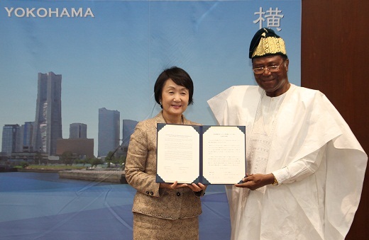 Yokohama Mayor Hayashi and Cotonou Mayor Soglo