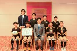 Chúng tôi đã gặp gỡ mọi người từ Câu lạc bộ bóng bầu dục Tsurumi Tag “Tsurumi Houou”