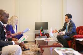 駐日南アフリカ共和国臨時代理大使と面会しました