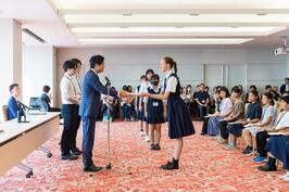 ）「よこはま子どもピースメッセンジャー・子ども実行委員」に委嘱状を交付しました