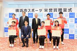 横浜市ゆかりの「東京2025デフリンピック」メダリストの皆さまに「横浜市スポーツ栄誉賞」を贈呈しまし