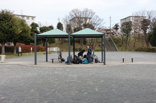 다케야마 니쵸메 공원의 휴식소
