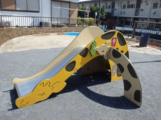 Kirin-shaped slide at Tokaichiba Little Kids Park