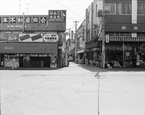 9701_008_中山駅前