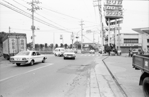 9701-141宮の下交差点付近