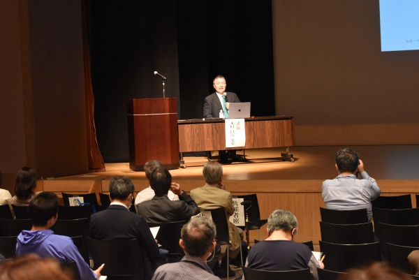 講演