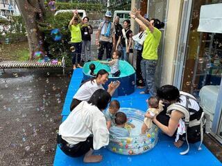 わーい！プールだ！ 