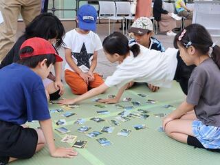 通常サイズのかるたも盛り上がりました 