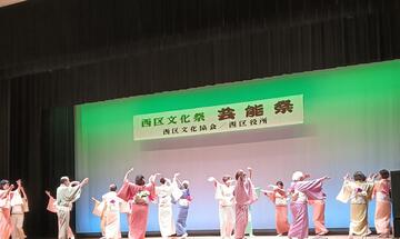 02息の合った民舞の披露