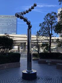 橫濱新都市大樓的"燈·akyumireshon"