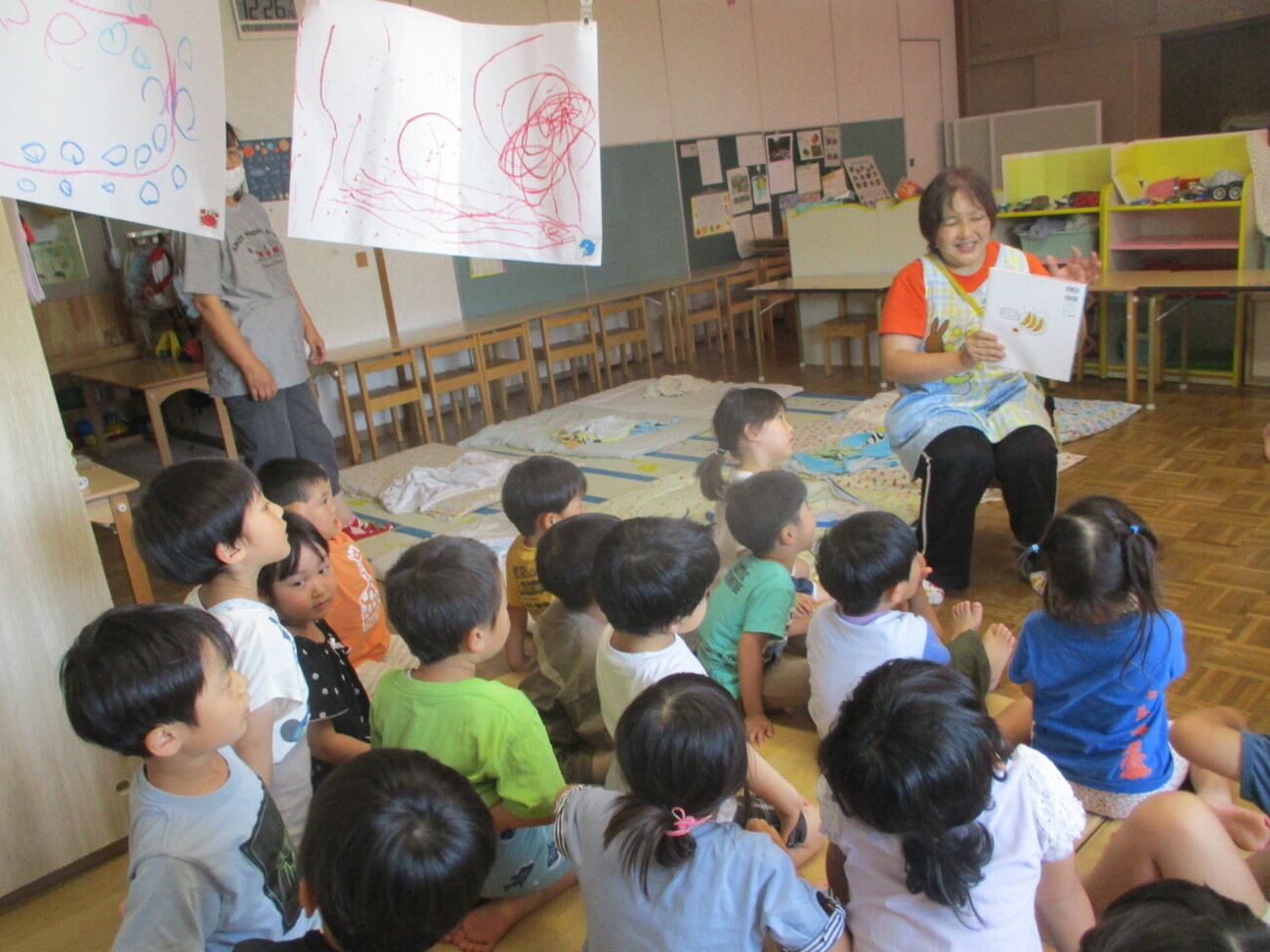 読み聞かせ（公田保育園）