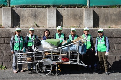 集合写真（隊員と区長）