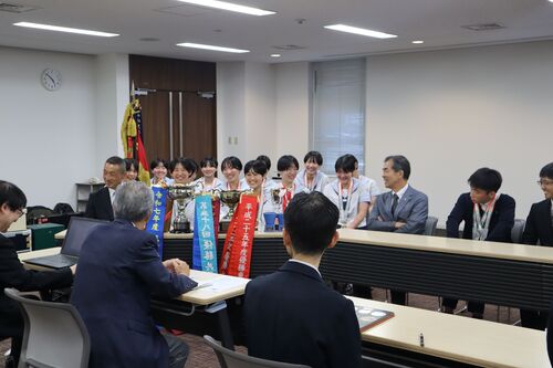女子バレーボール部の皆さんの報告